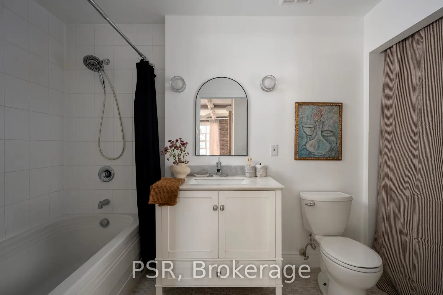 90 Sherbourne Street 407