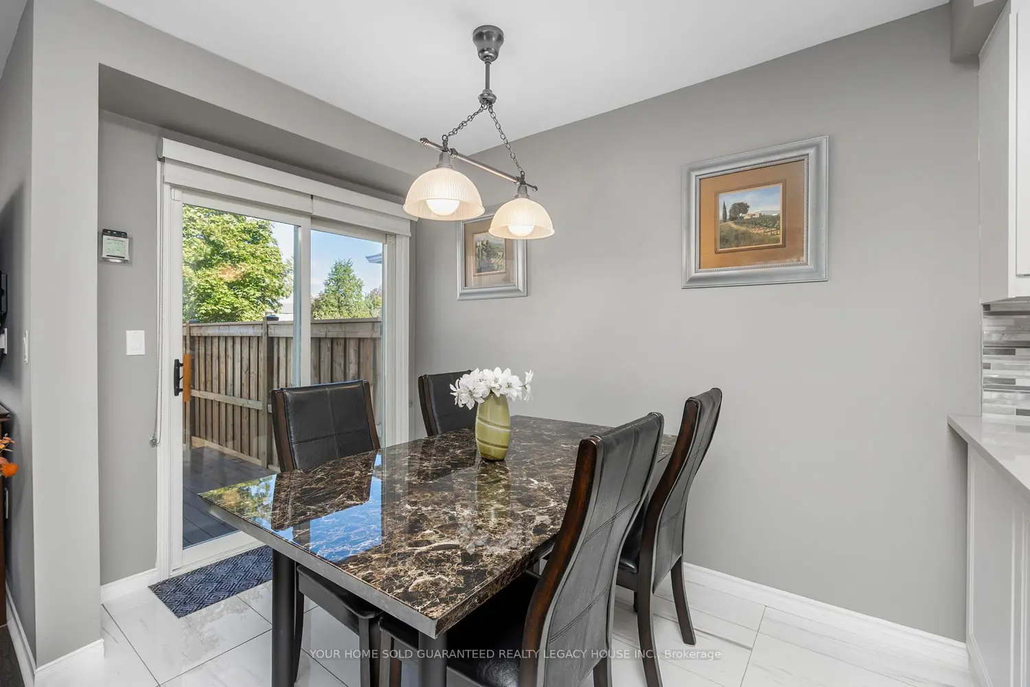 105 Knoll Haven Circle photo 3