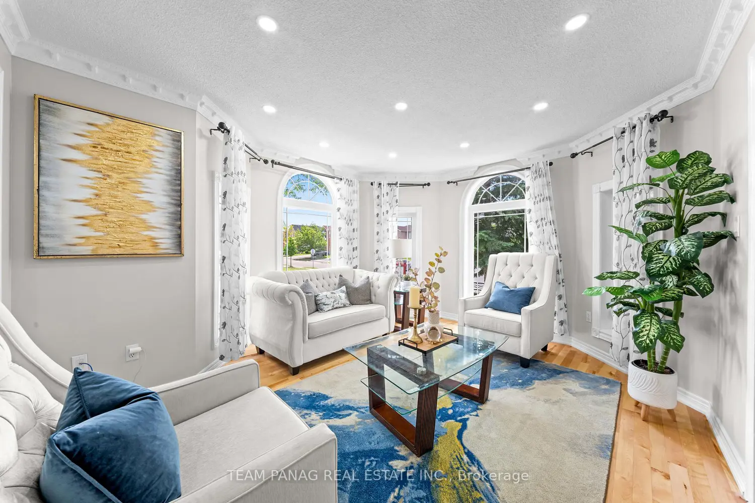 1 Sprucelands Avenue photo 3