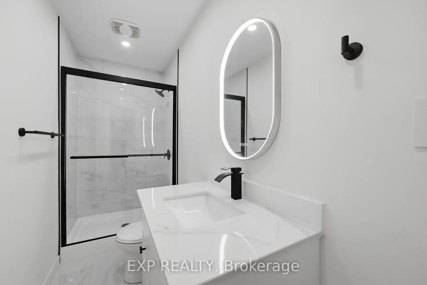 571 Elizabeth Street photo 4