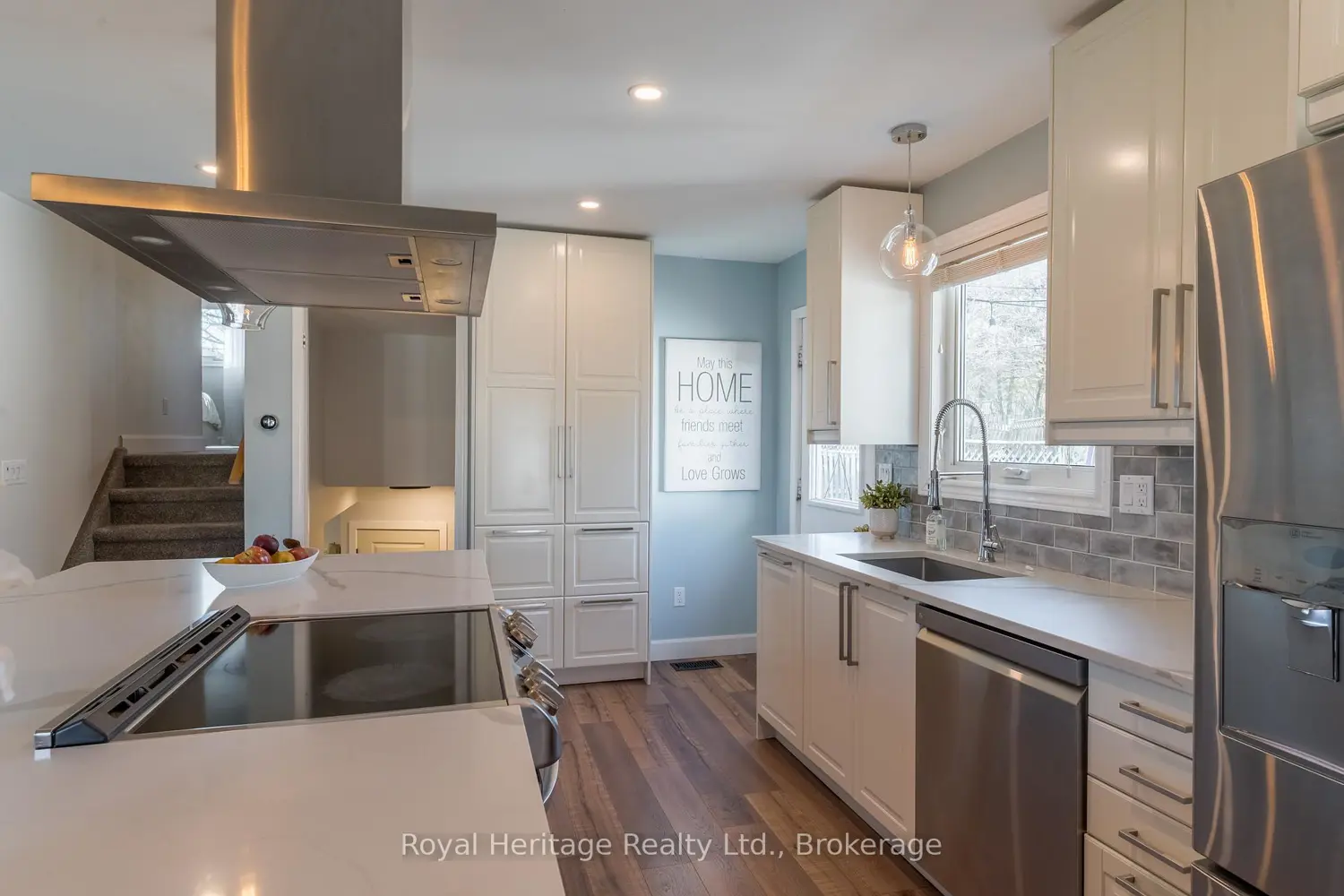 25 Hewson Drive photo 5