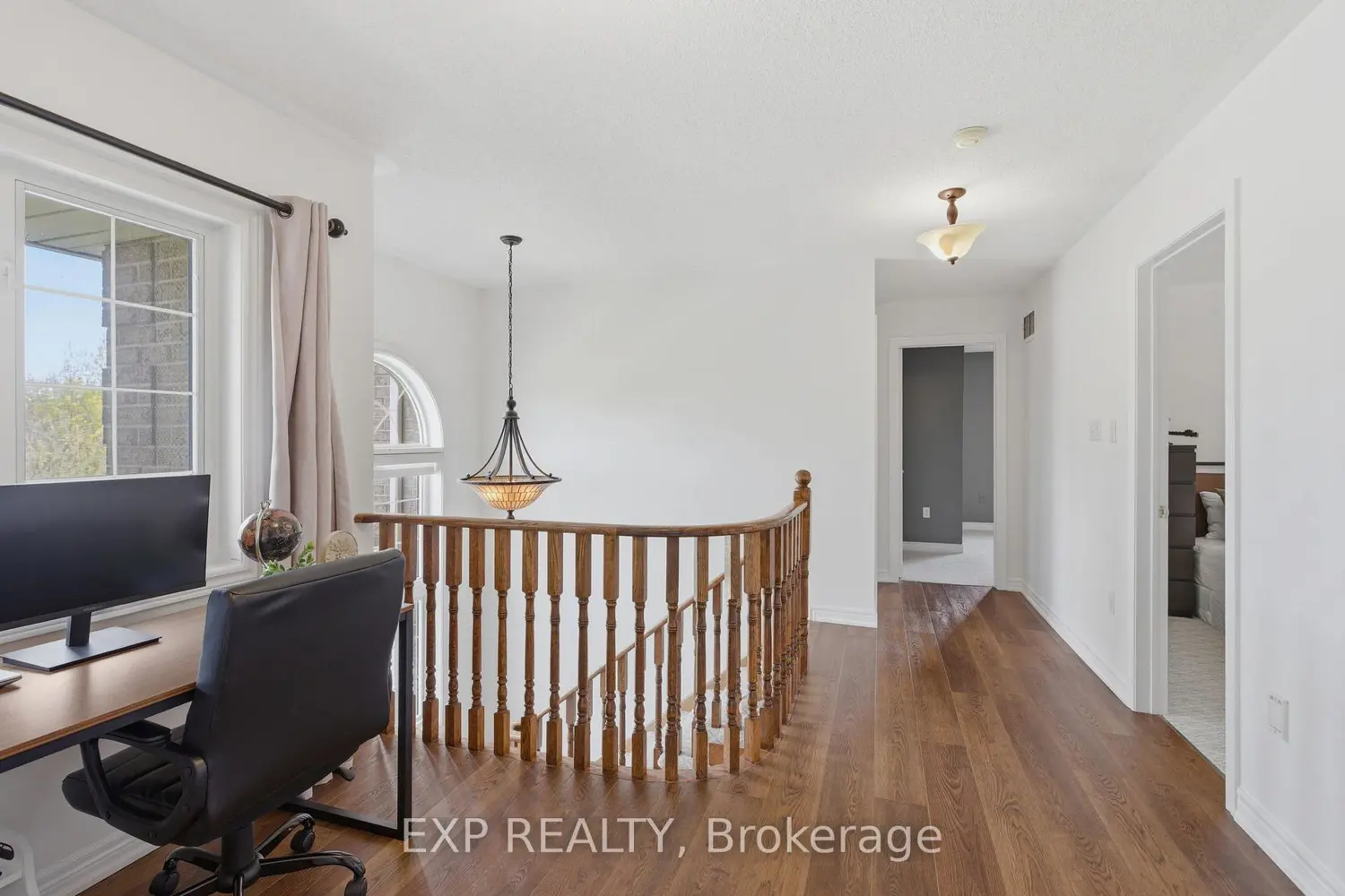 2137 Frontier Drive photo 4