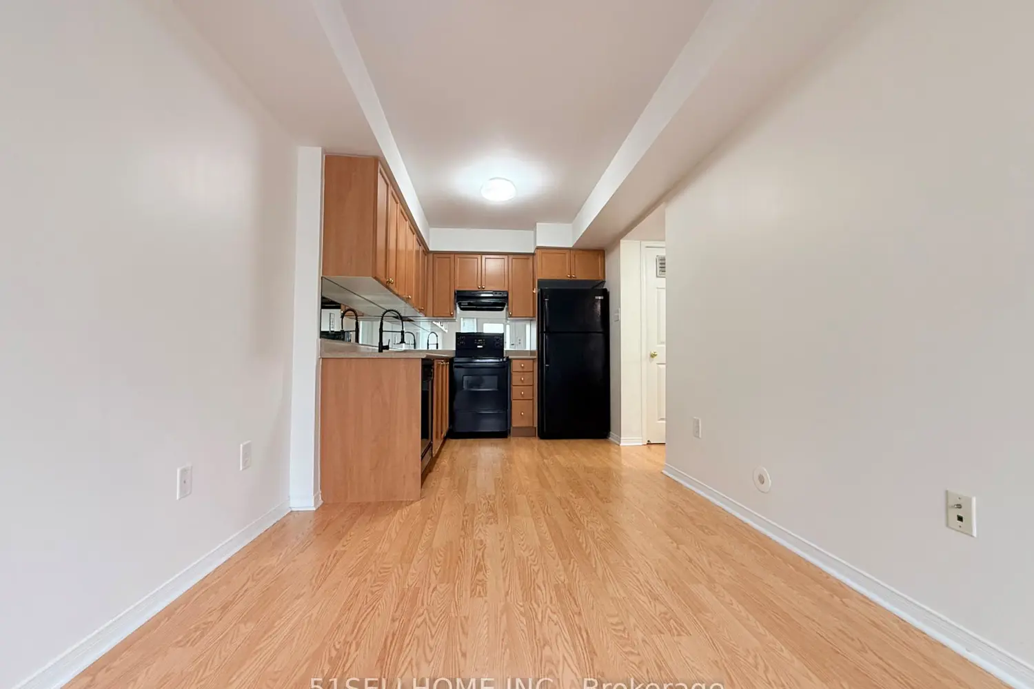 4975 Southampton Drive 195 photo 2