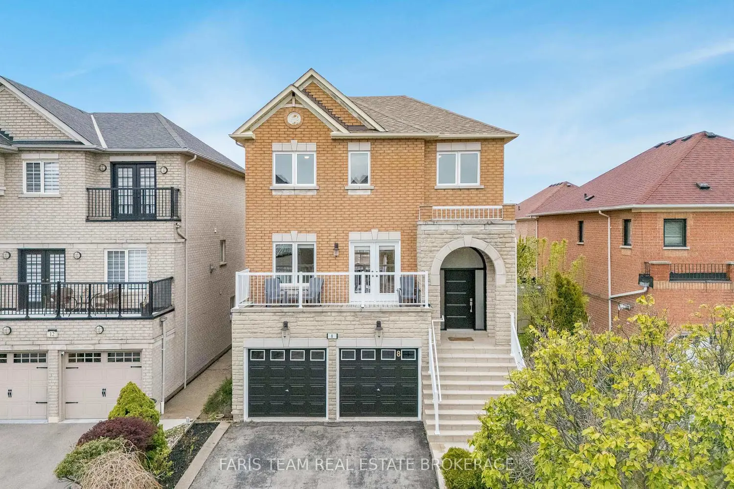 8 Pietro Drive photo 3