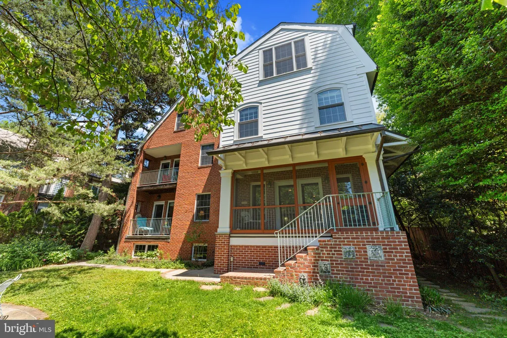 4230 46th Street NW, Washington, DC 20016