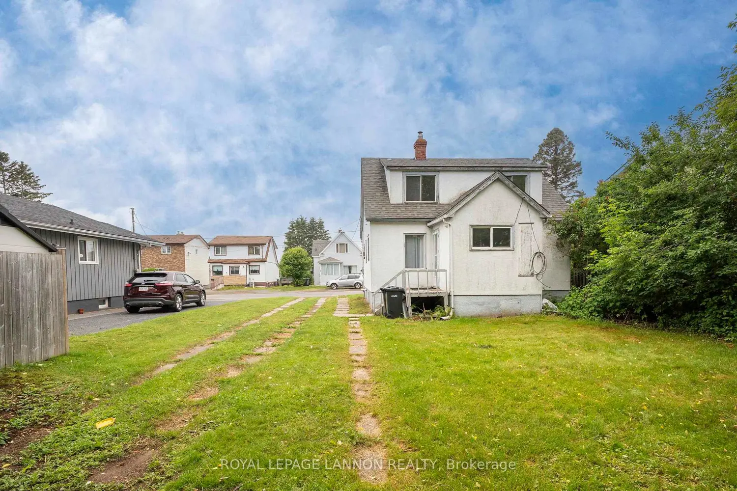 65 Kenogami Ave. N. photo 5