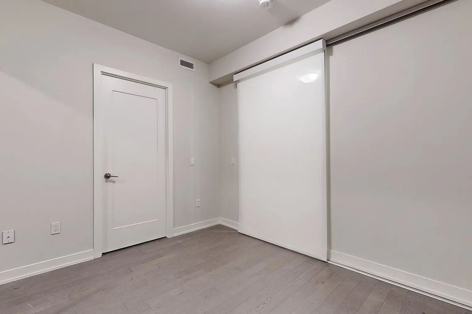 330 Richmond Street 505 photo 5