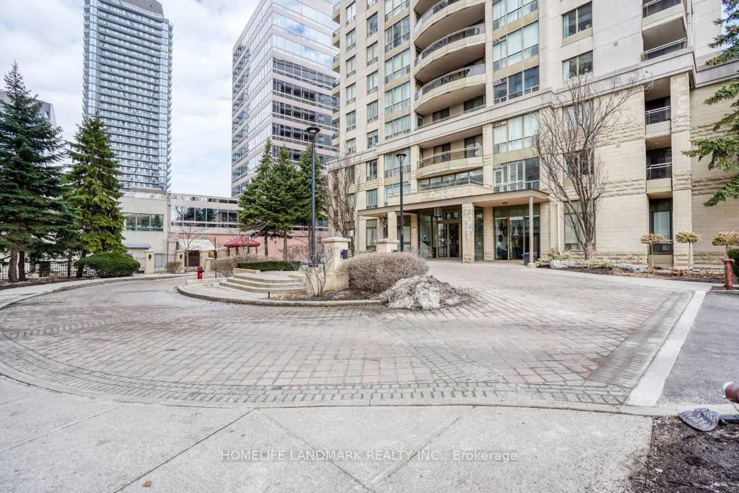 260 Doris Avenue 302