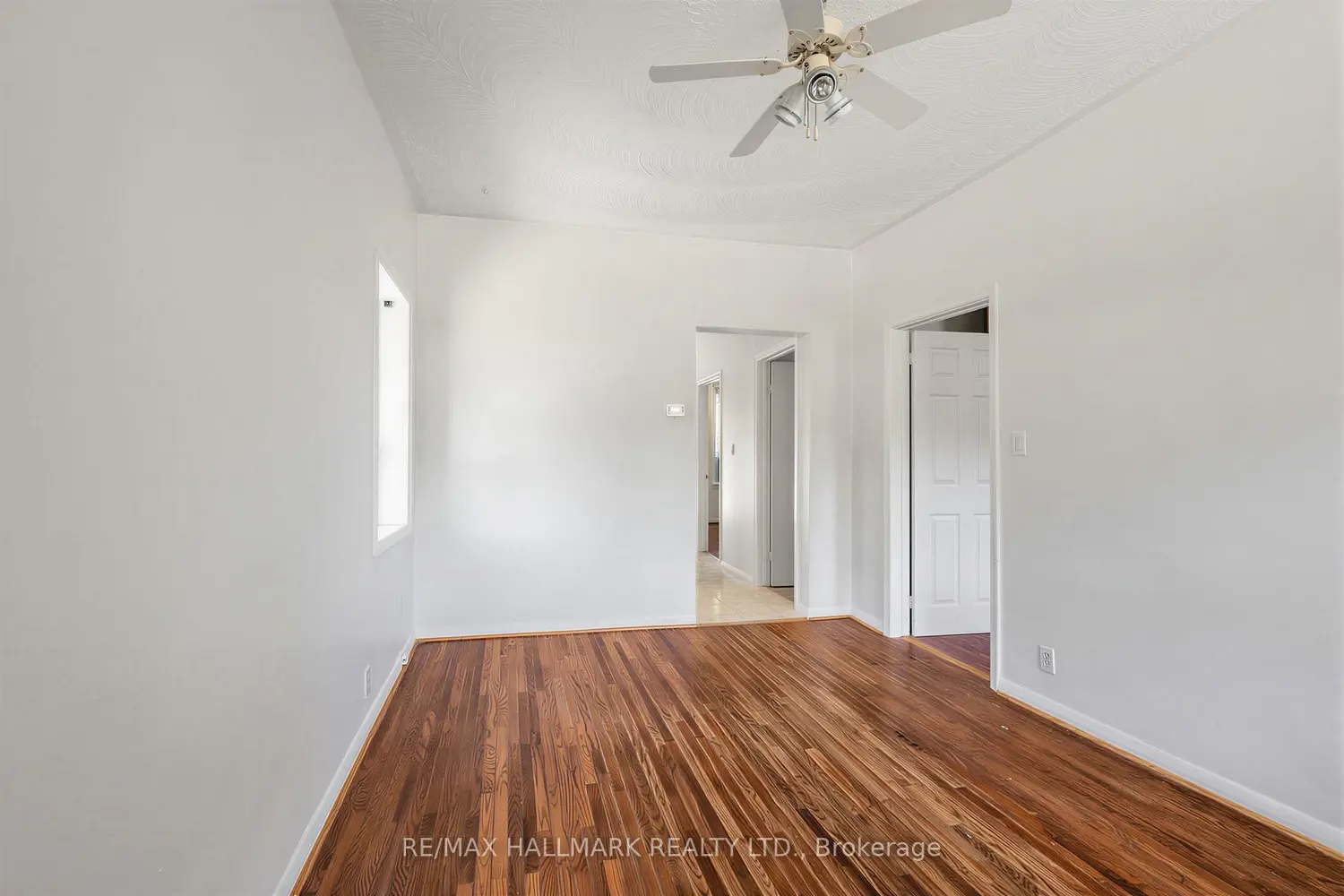 970 Cosburn Avenue photo 4