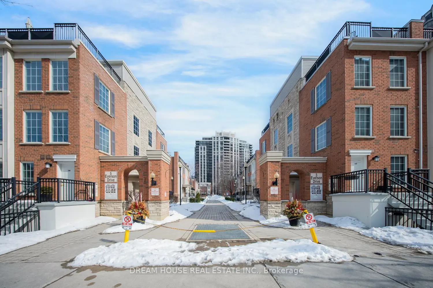 5 Everson Drive 1008