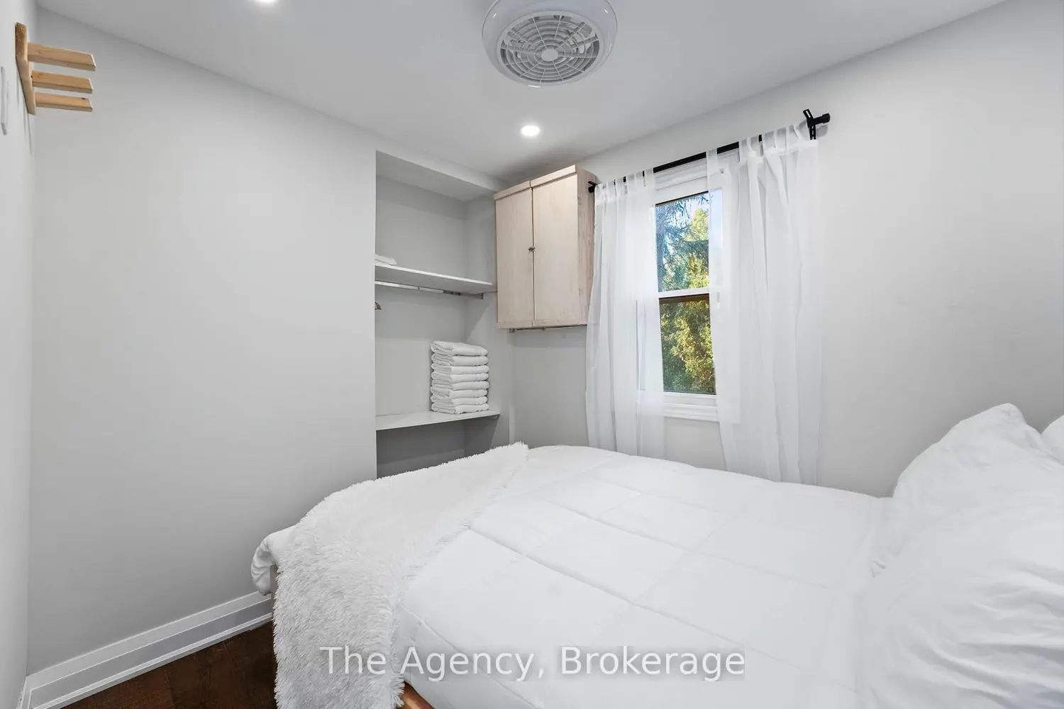 119 Campbell Beach Road photo 5