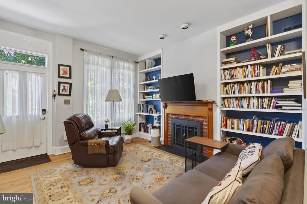 229 10th Street NE, Washington, DC 20002 photo 5
