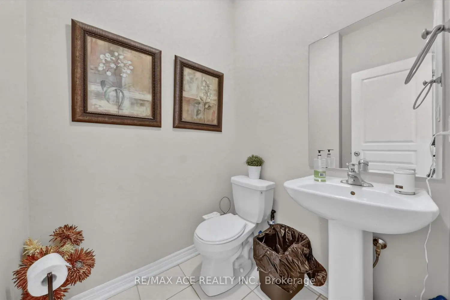 10 Andreeta Drive photo 3
