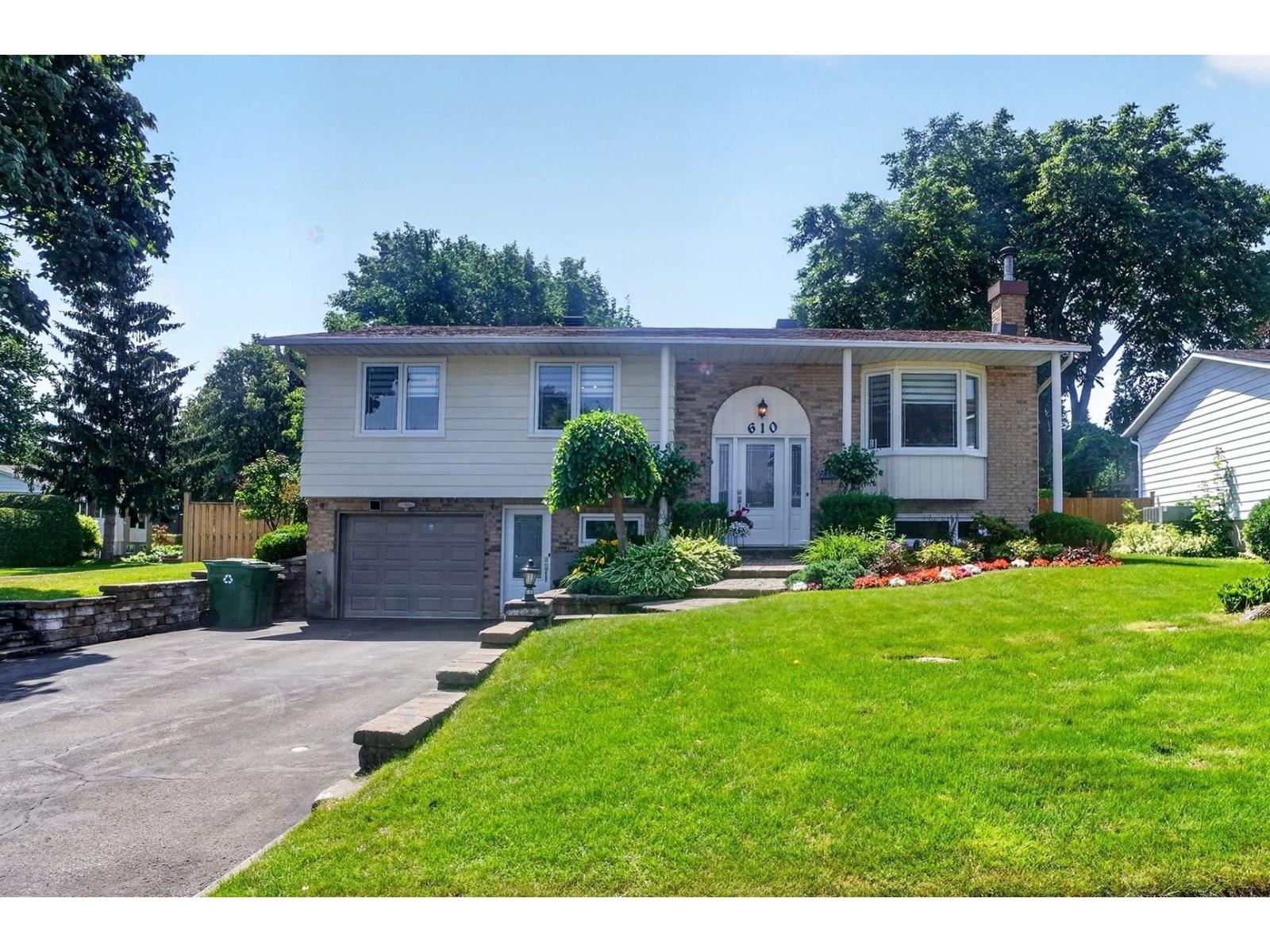 610 Rue André-Jobin