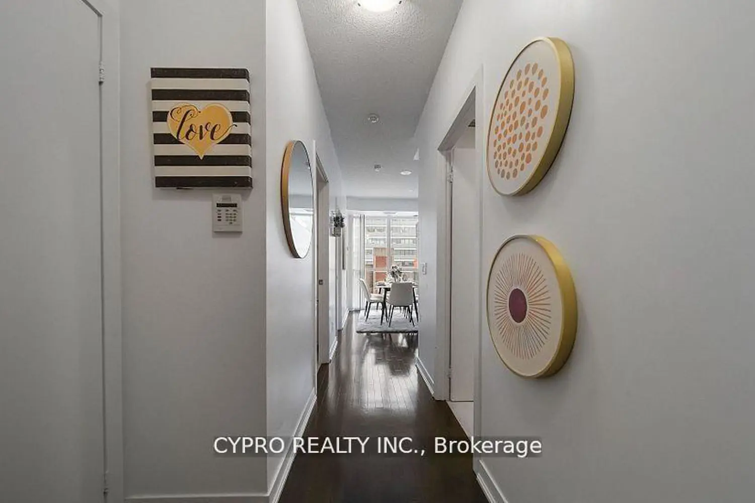 770 Bay Street 601 photo 3