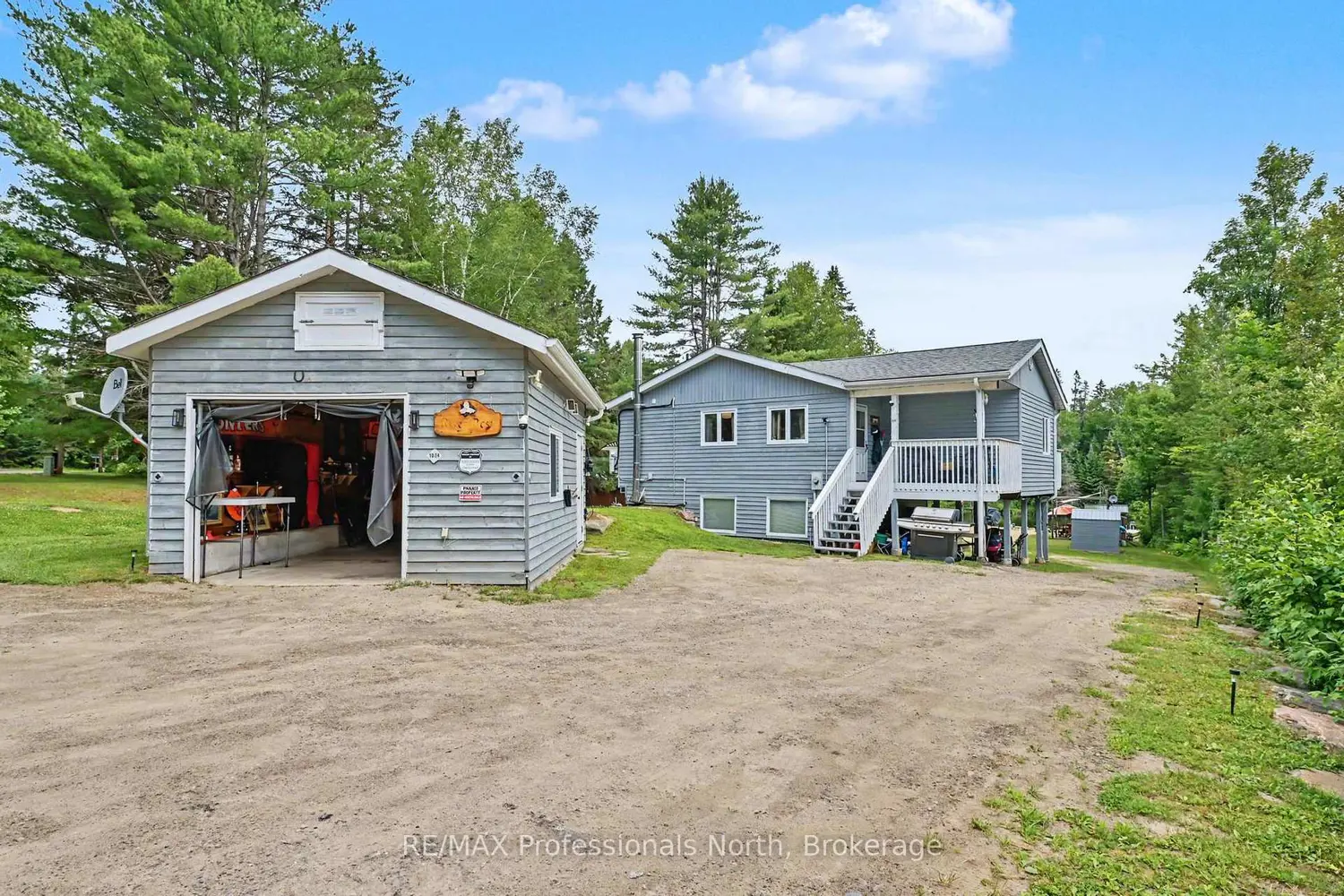 1034 Ablett Court photo 2