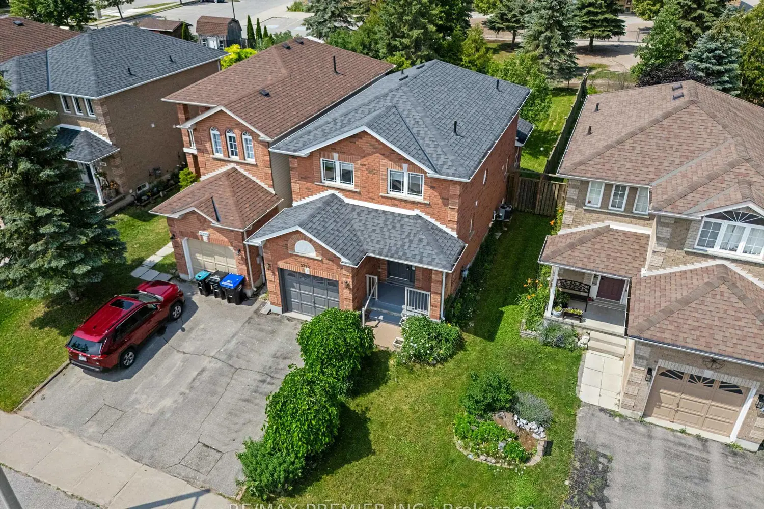 2272 Warrington Way photo 3