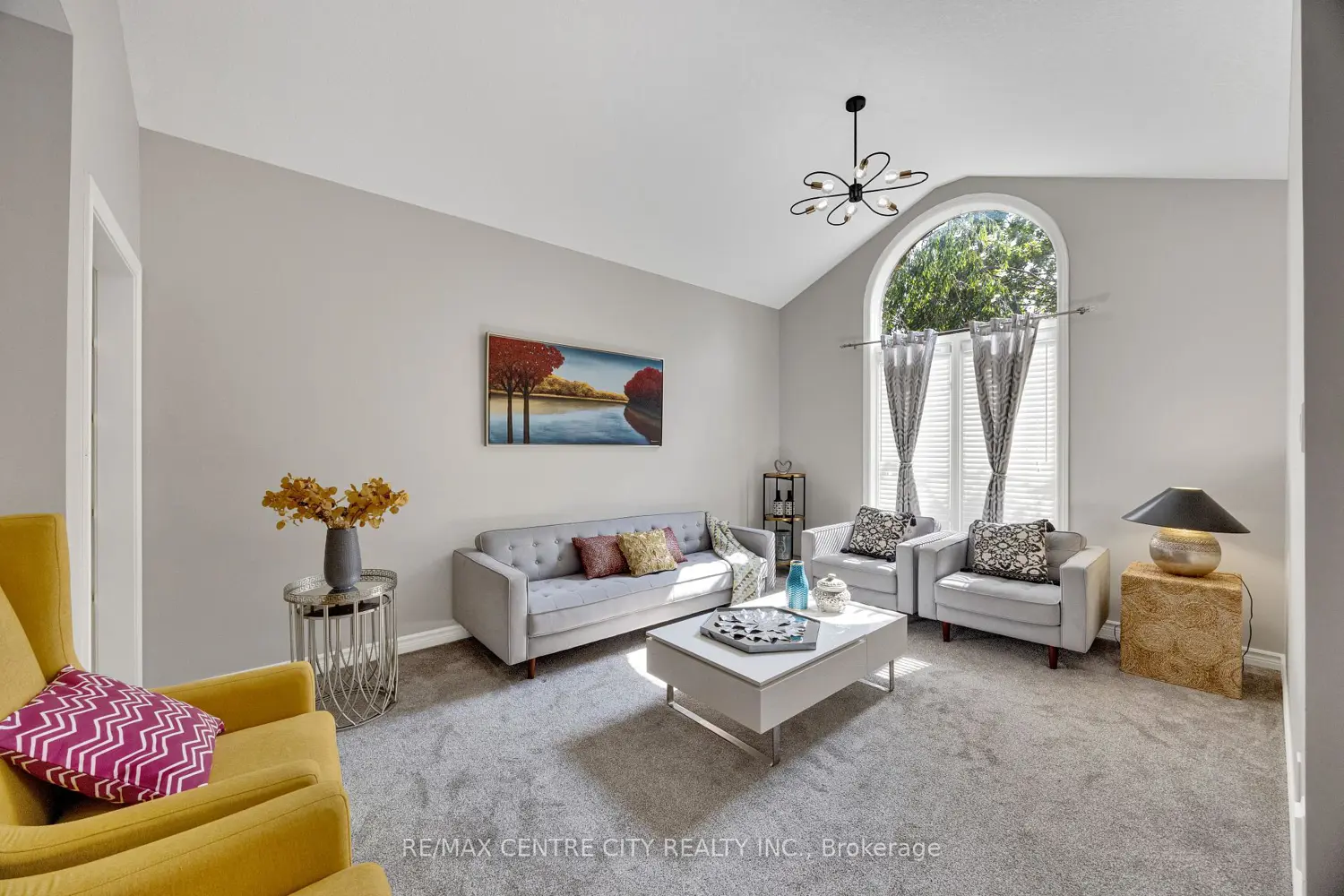 2 Havenwood Way photo 4