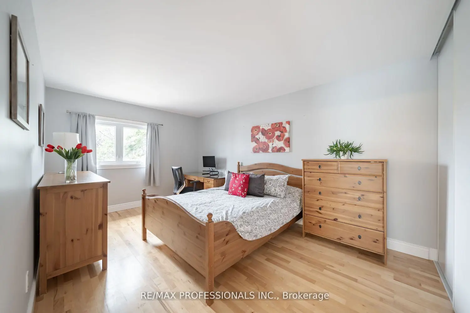 4199 Gayling Gardens photo 5