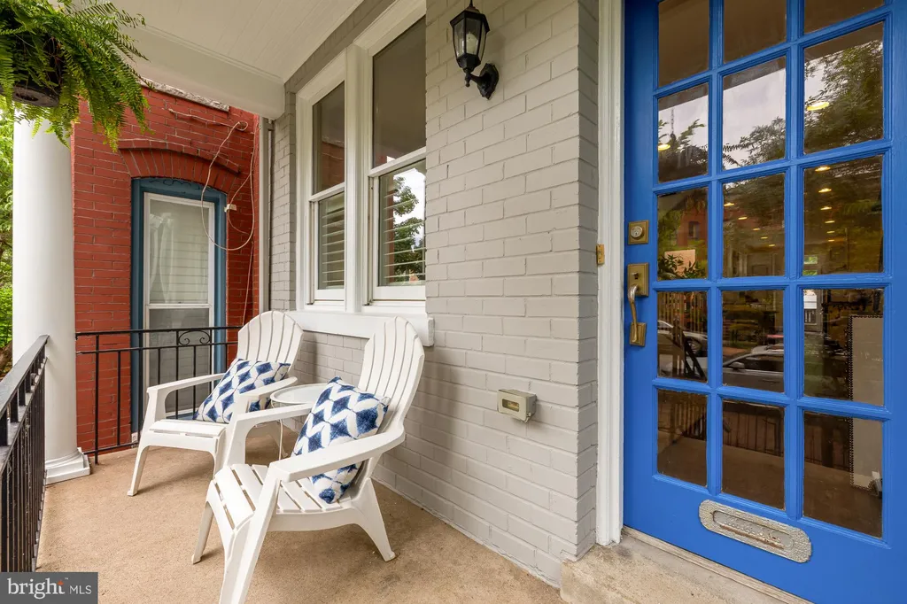 647 A Street SE, Washington, DC 20003 photo 3