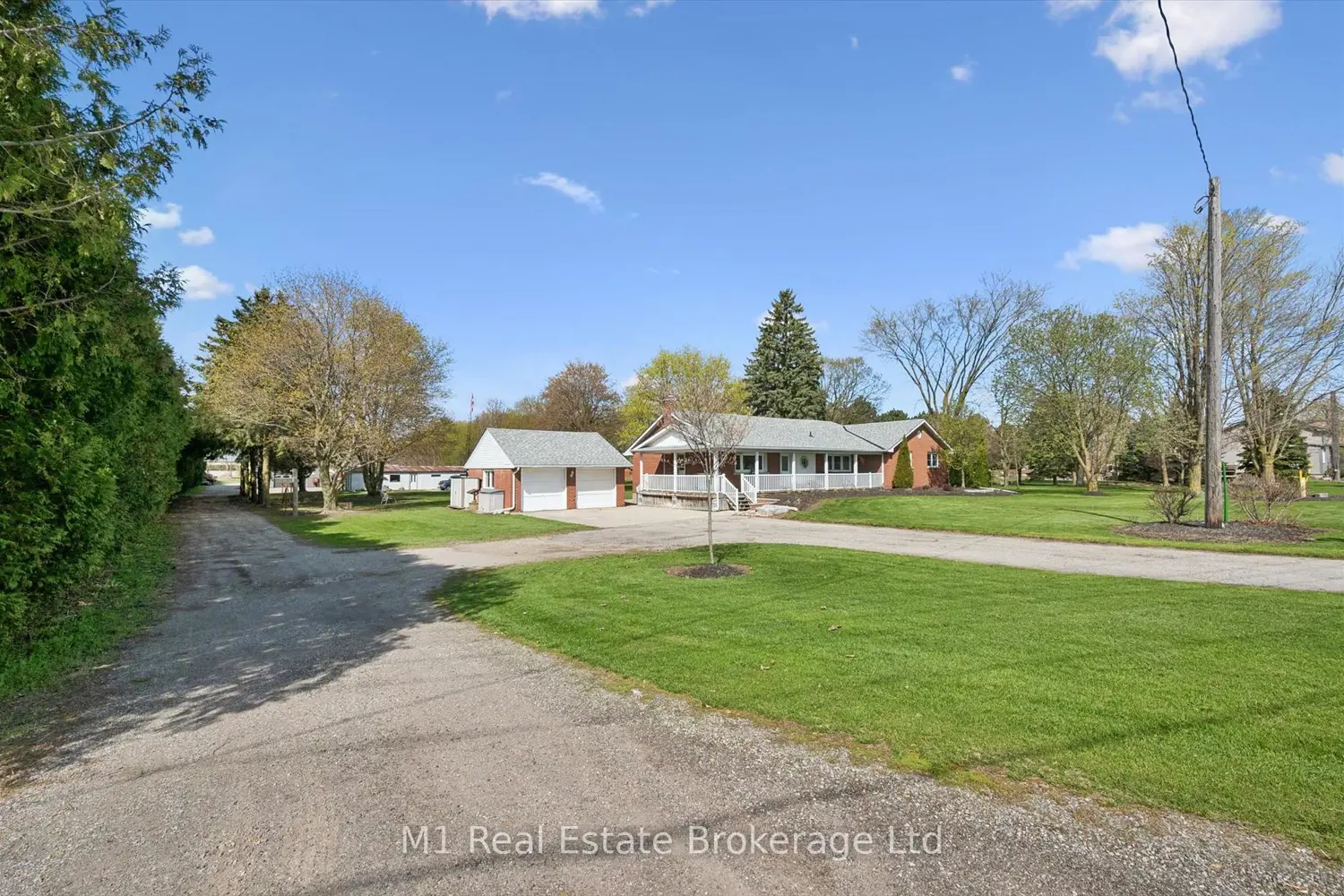 667 Sawmill Road photo 4