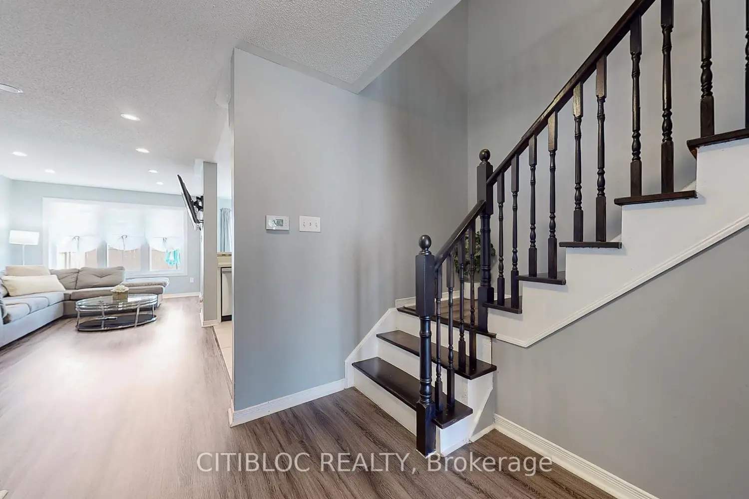 130 Rockgarden Trail photo 3