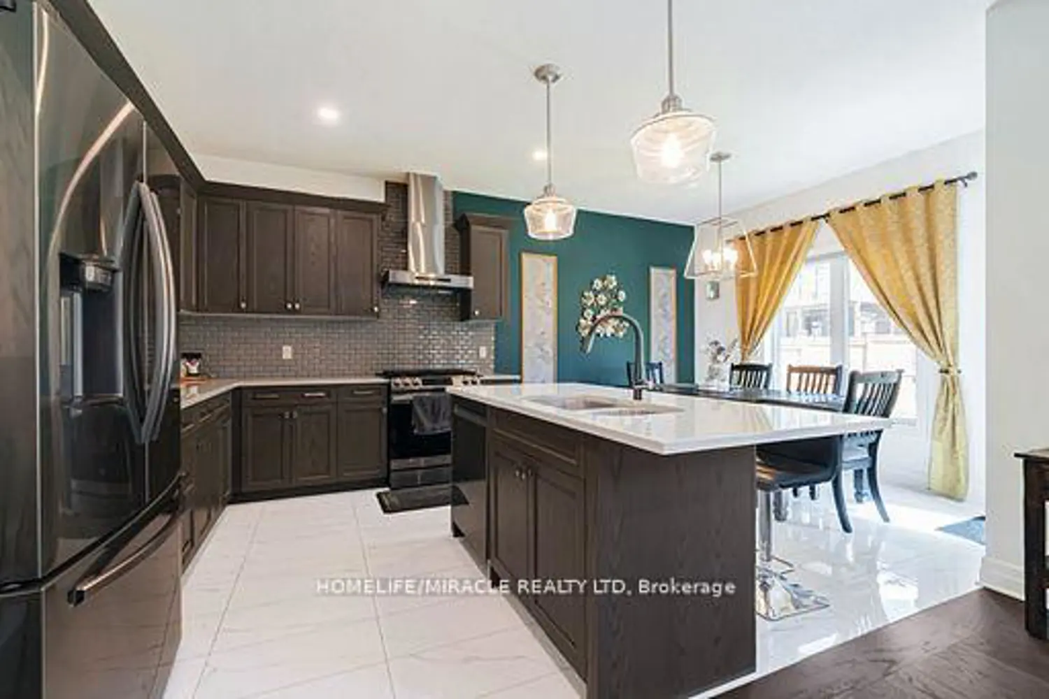 2231 Linkway Boulevard photo 2