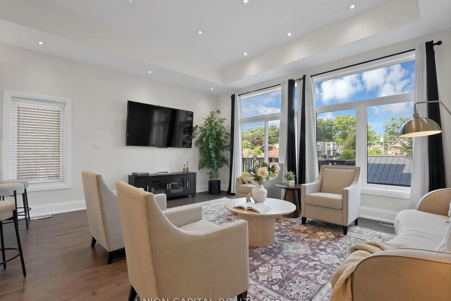 99A Leyton Avenue photo 3