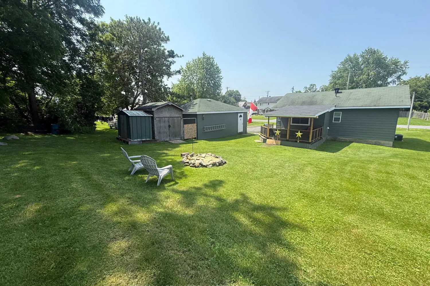 6679 Lawrence Street photo 2