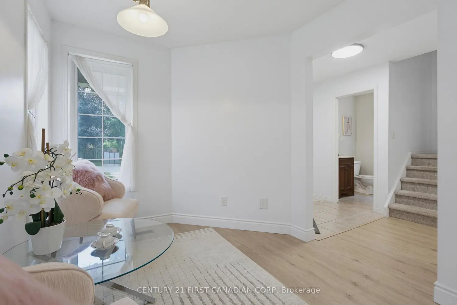 761 Blacksmith Street photo 4