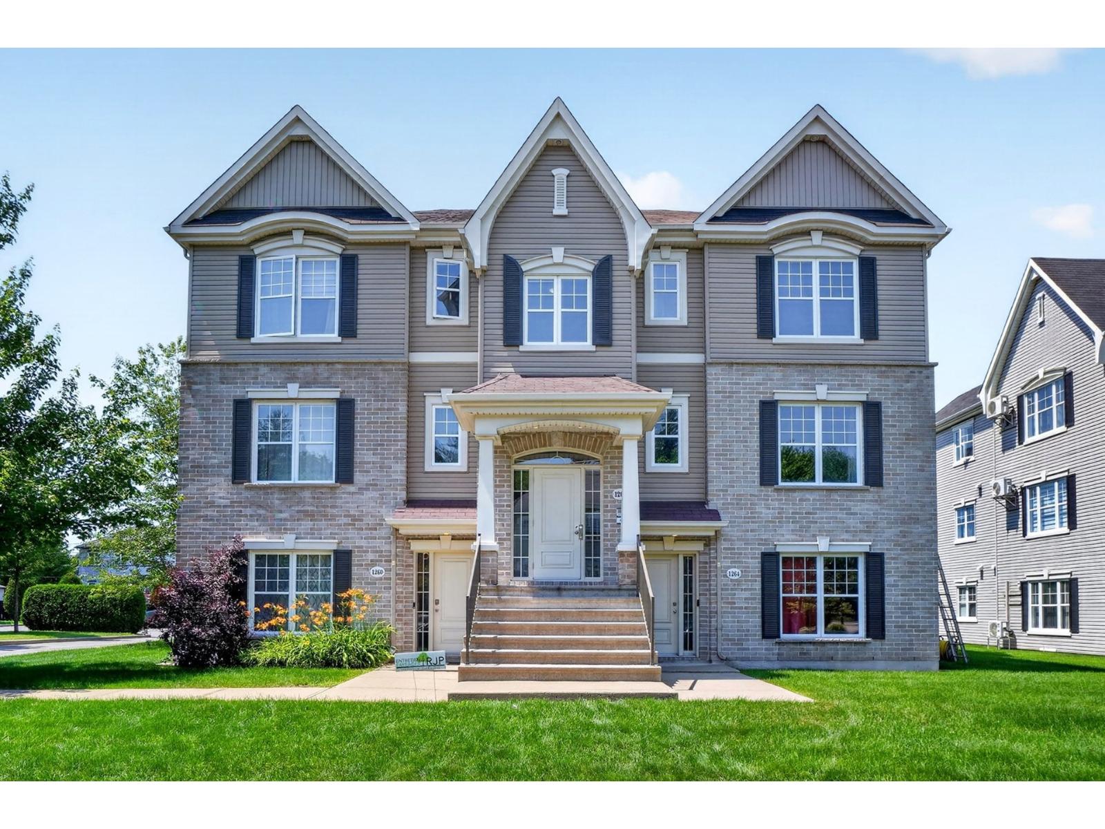 1260 Rue Rodrigue