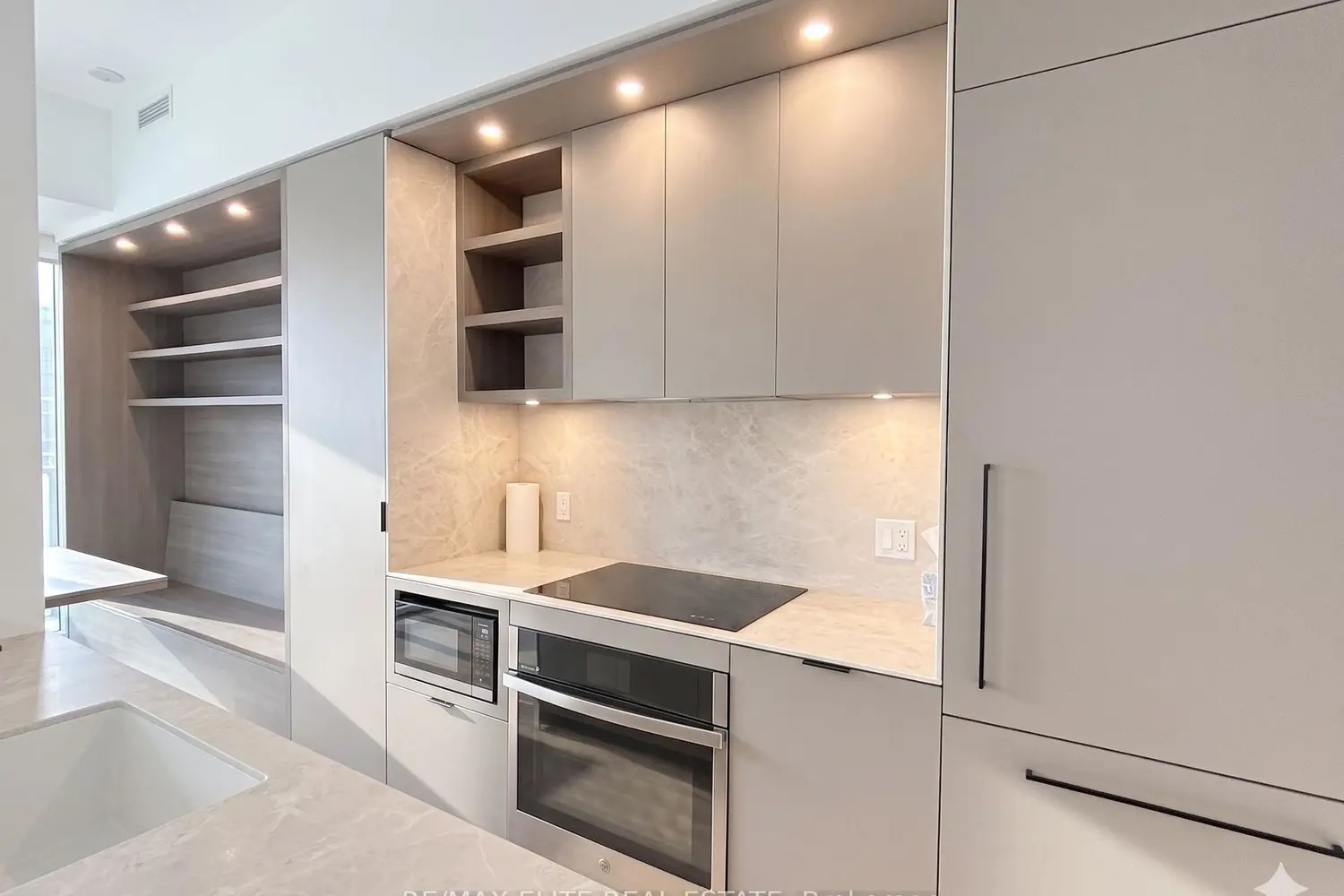 55 Charles Street Th10 photo 5