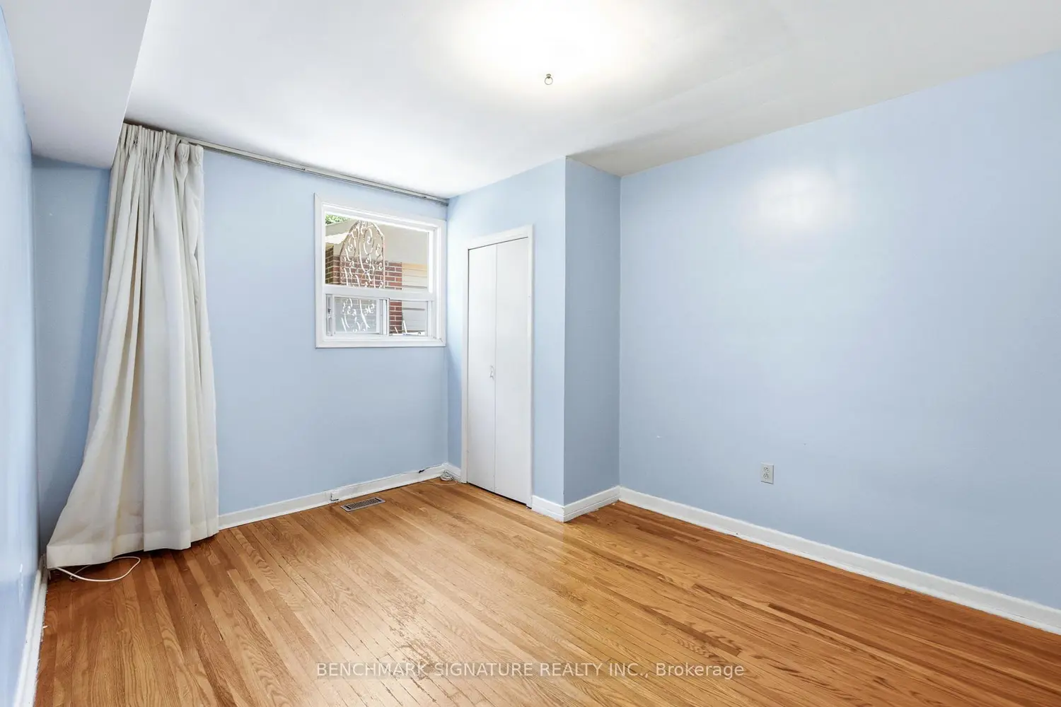 51 Baybrook Crescent photo 5