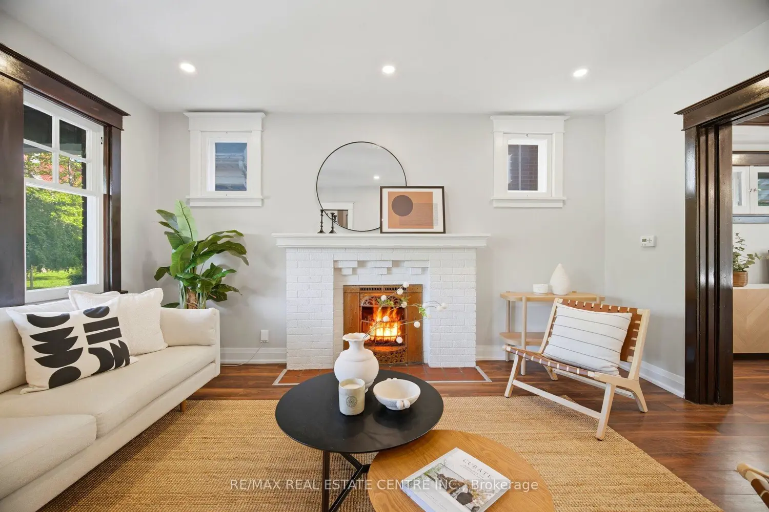 90 Holton Avenue photo 5