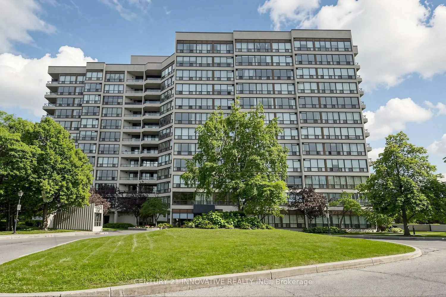 12 Laurelcrest Street 912