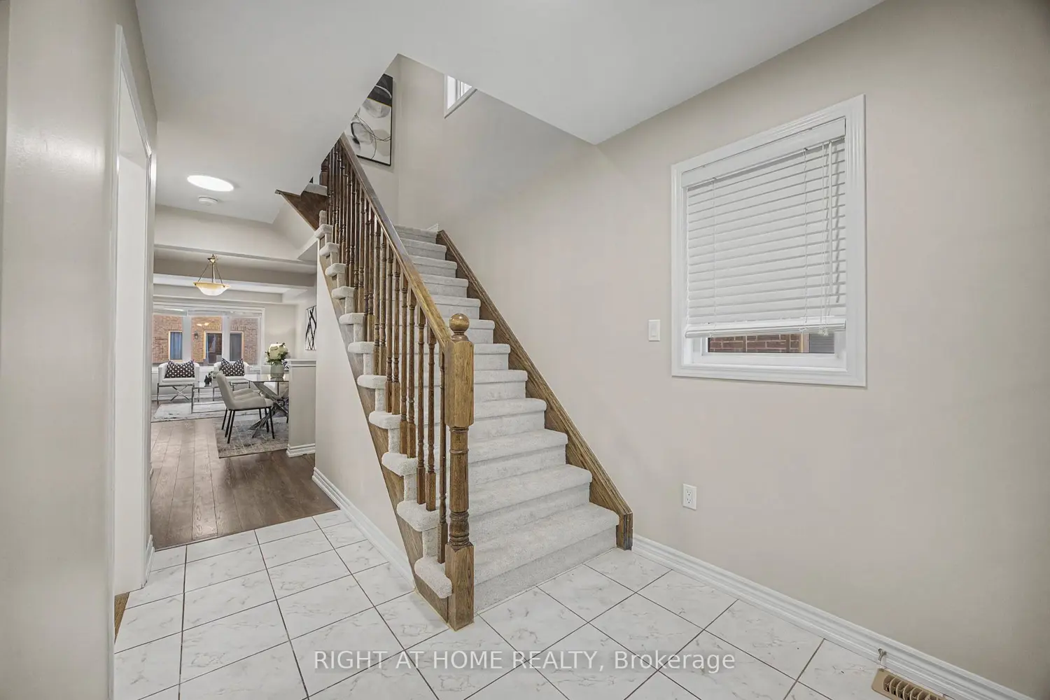 1235 Mulroney Heights photo 5