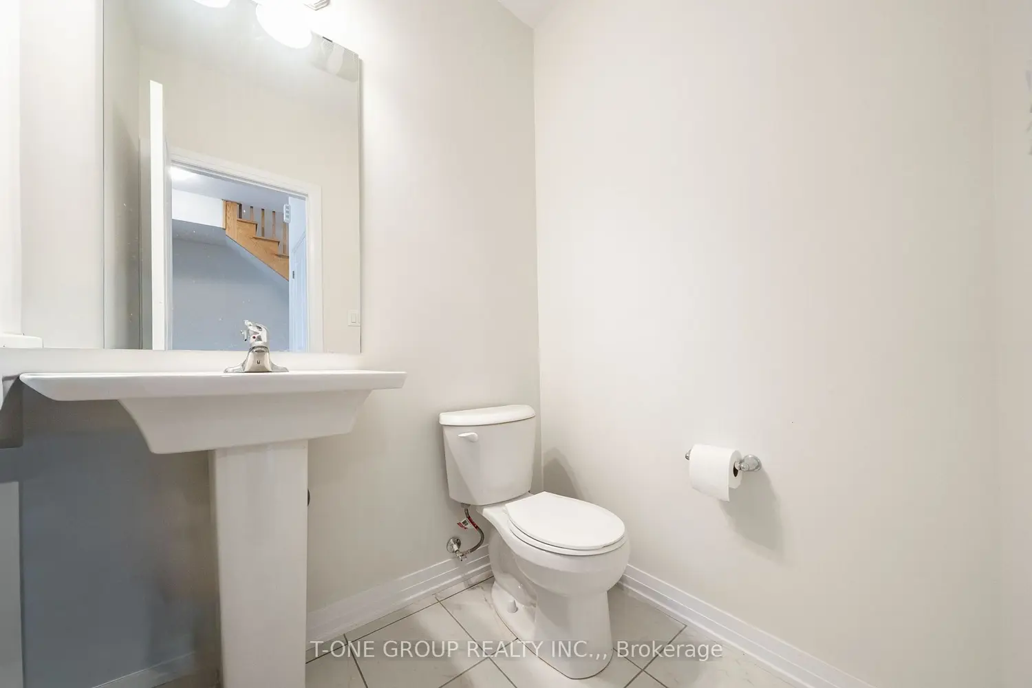 71 Millman Lane photo 2