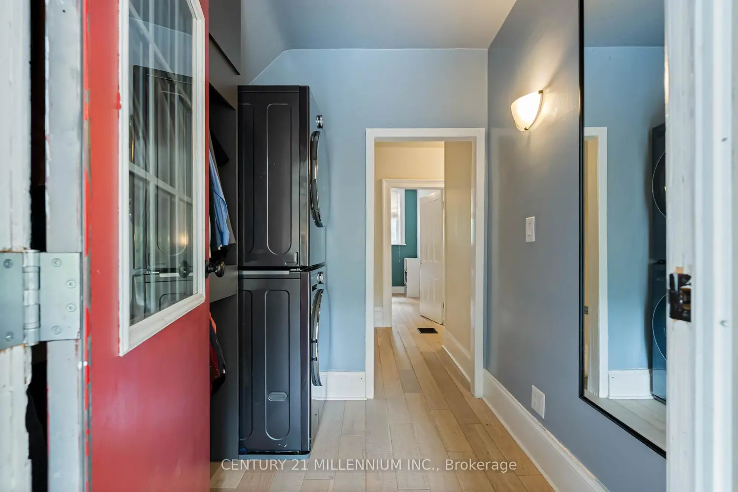 20 Alexander Street photo 5