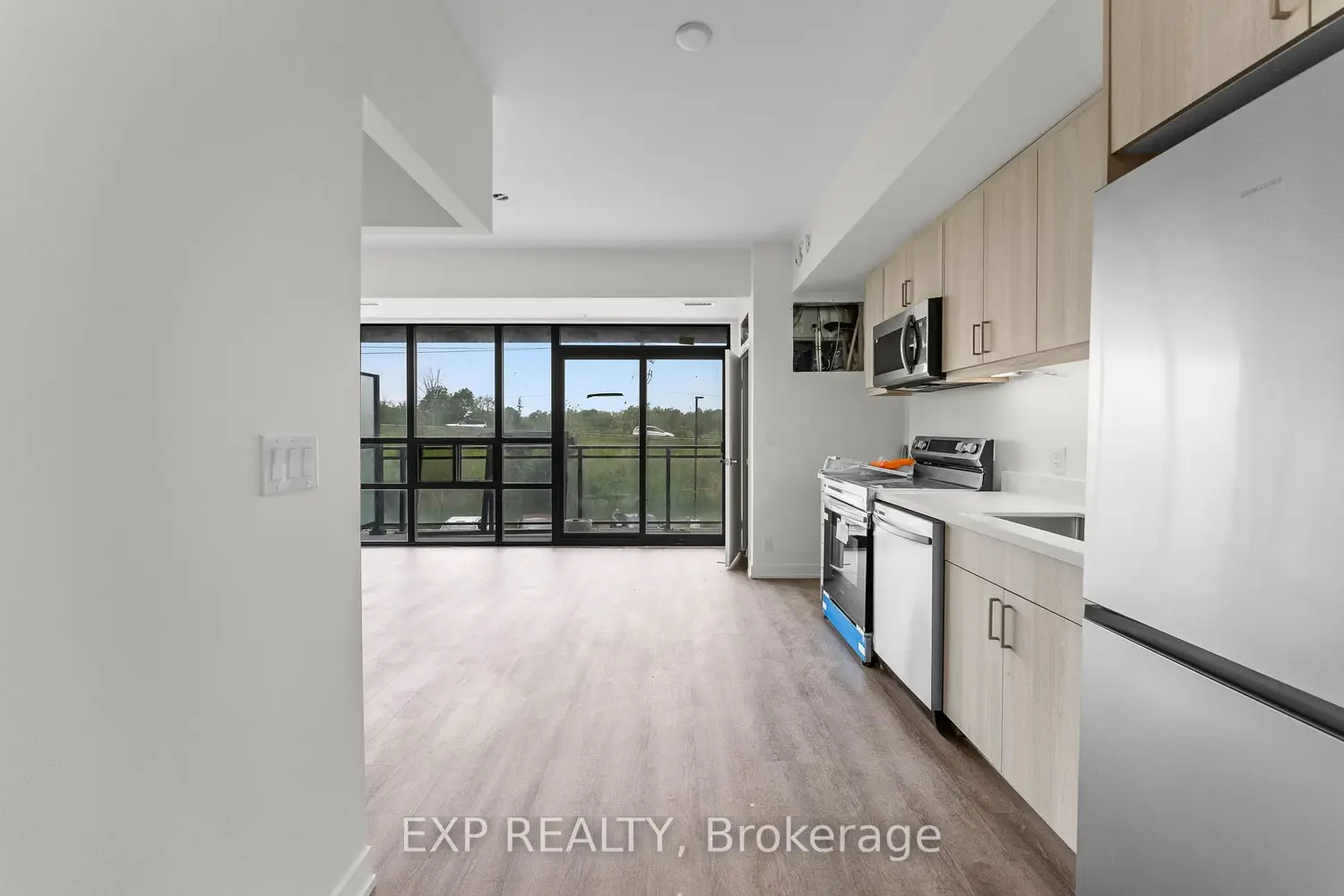 350 Prince Charles Dr Drive 247 photo 5