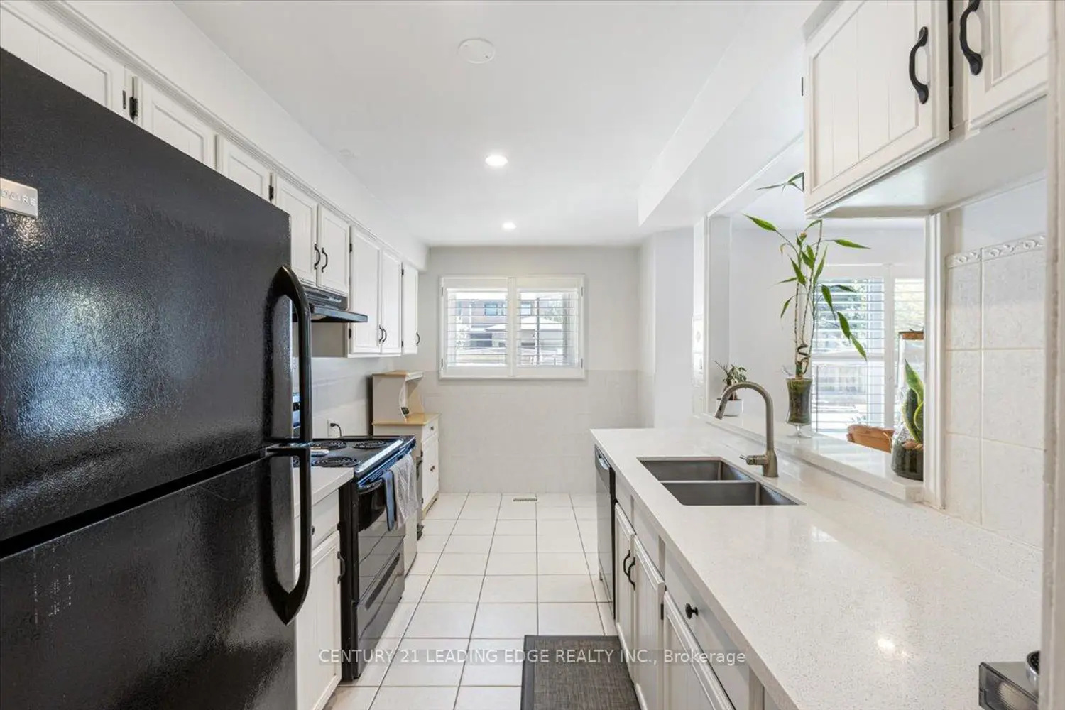 69 Parkinson Road photo 3