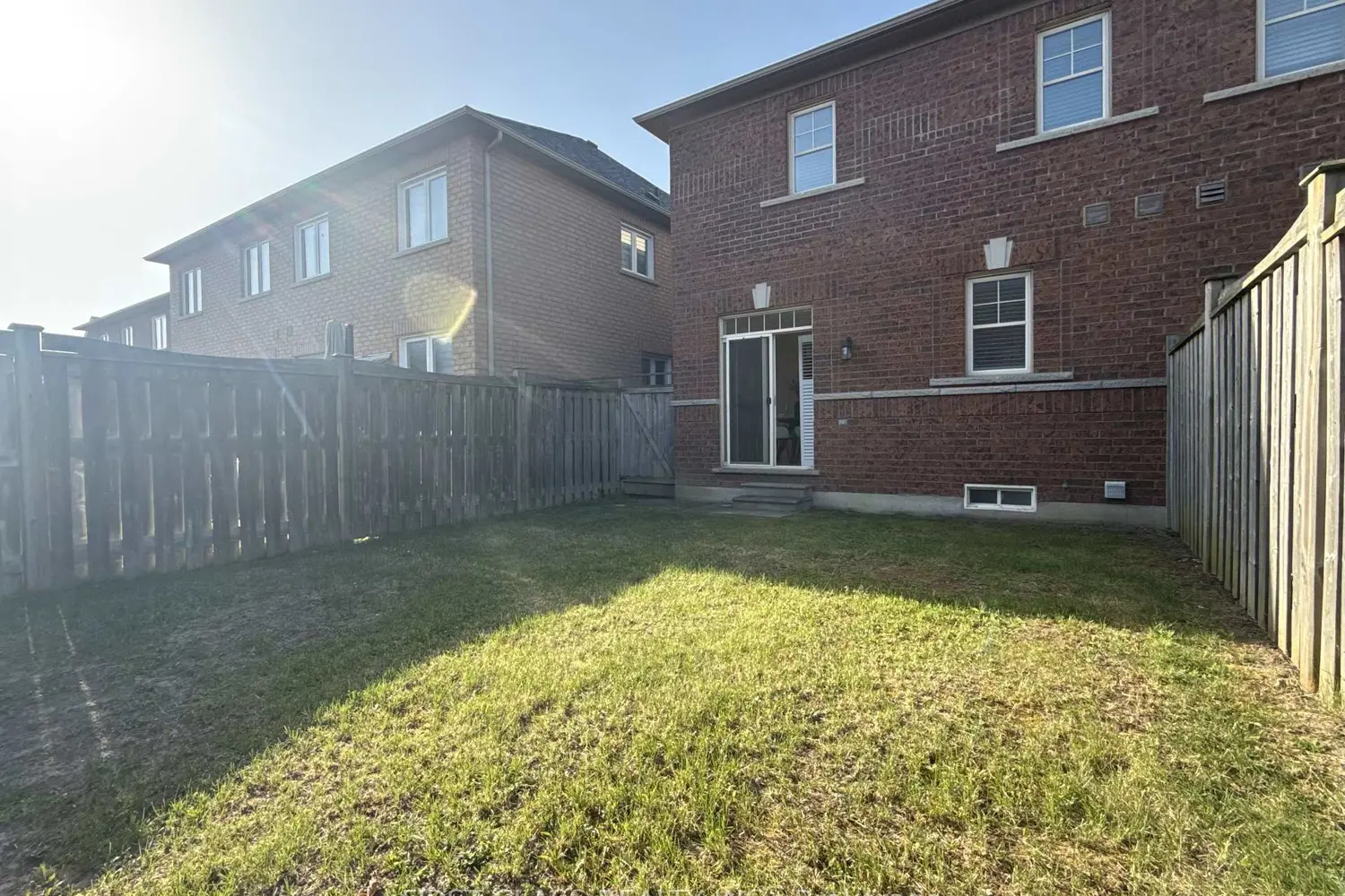 36 Princess Diana Drive photo 2