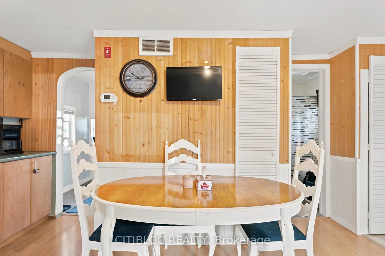 147 Turner Avenue photo 4