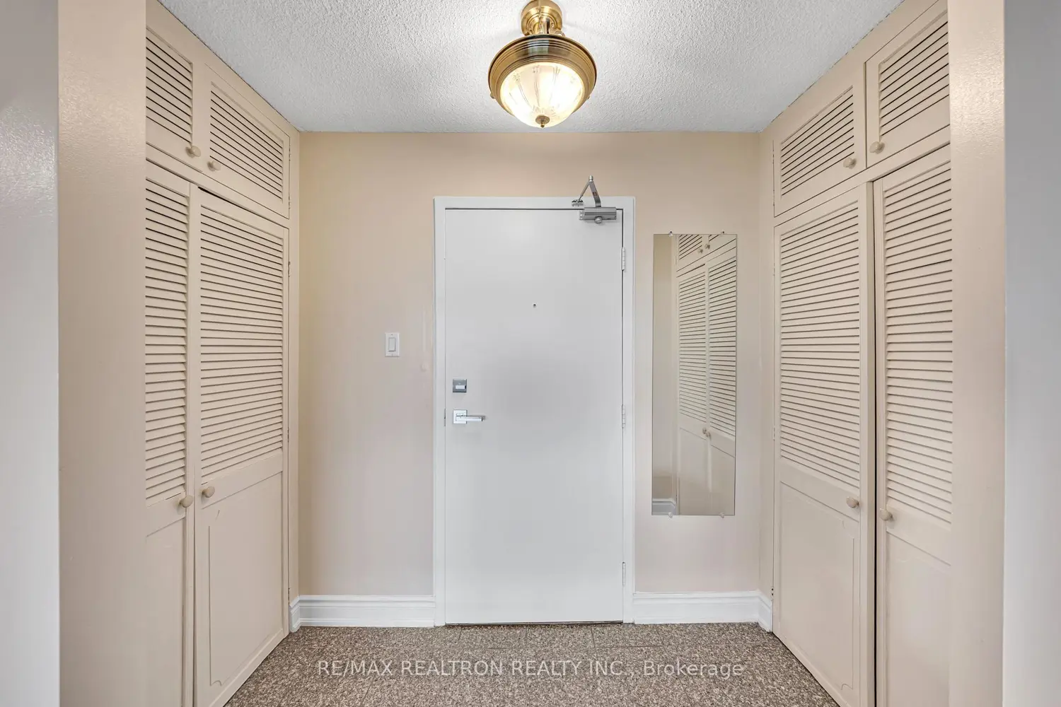 120 Dundalk Drive 703 photo 5
