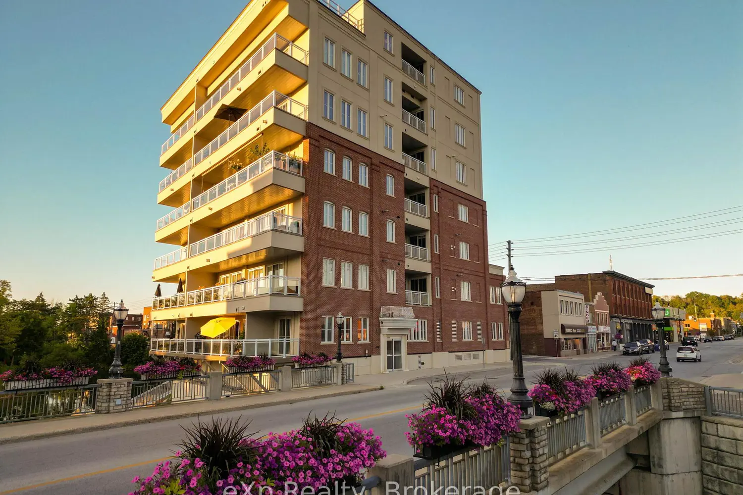 80 9Th Street 203 photo 3