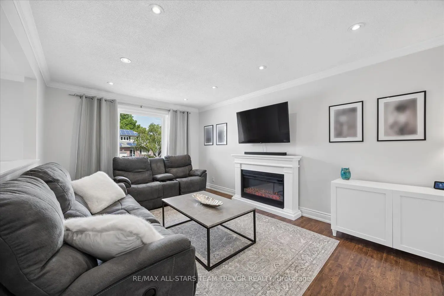 46 Windover Drive photo 2