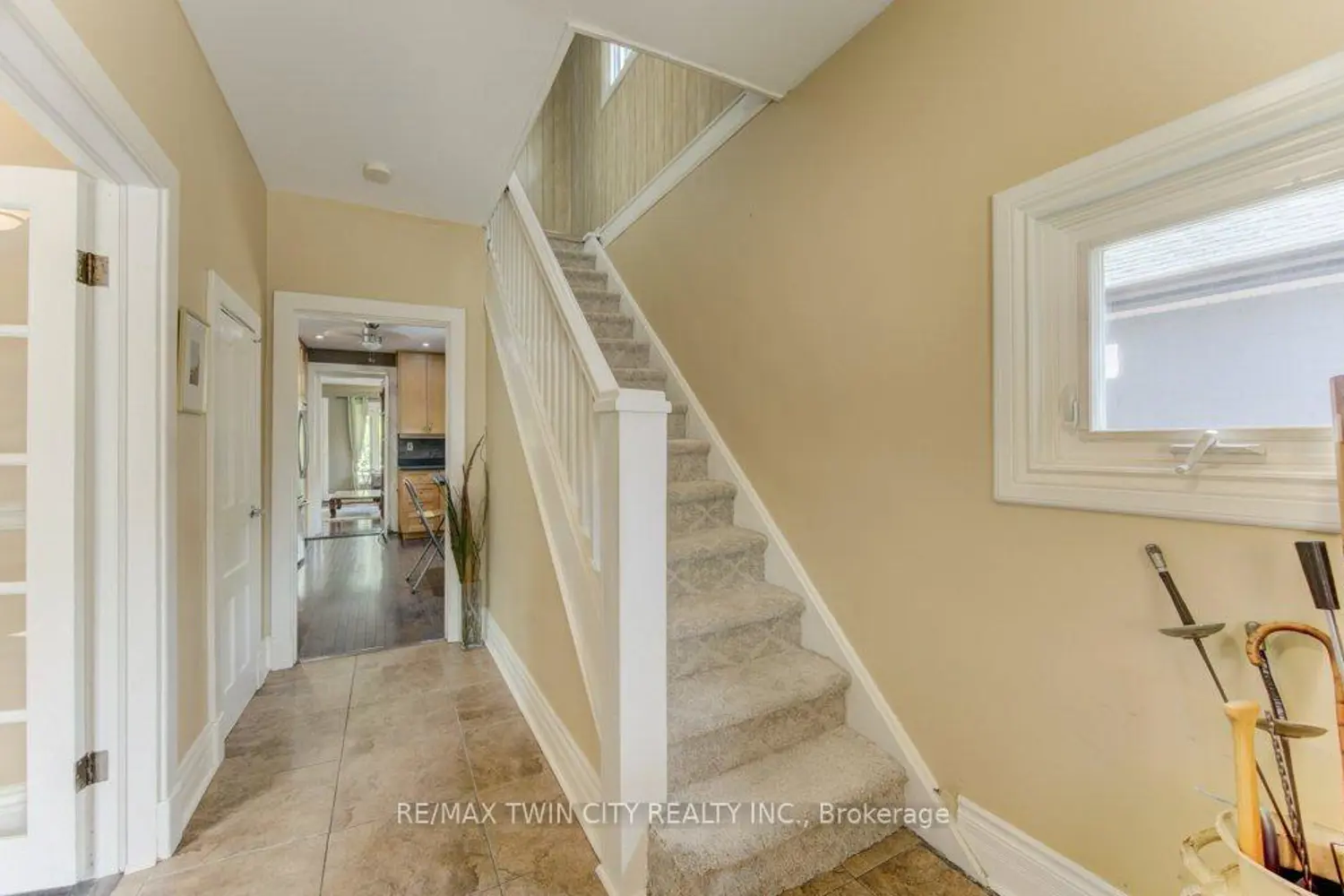271 London Road photo 2
