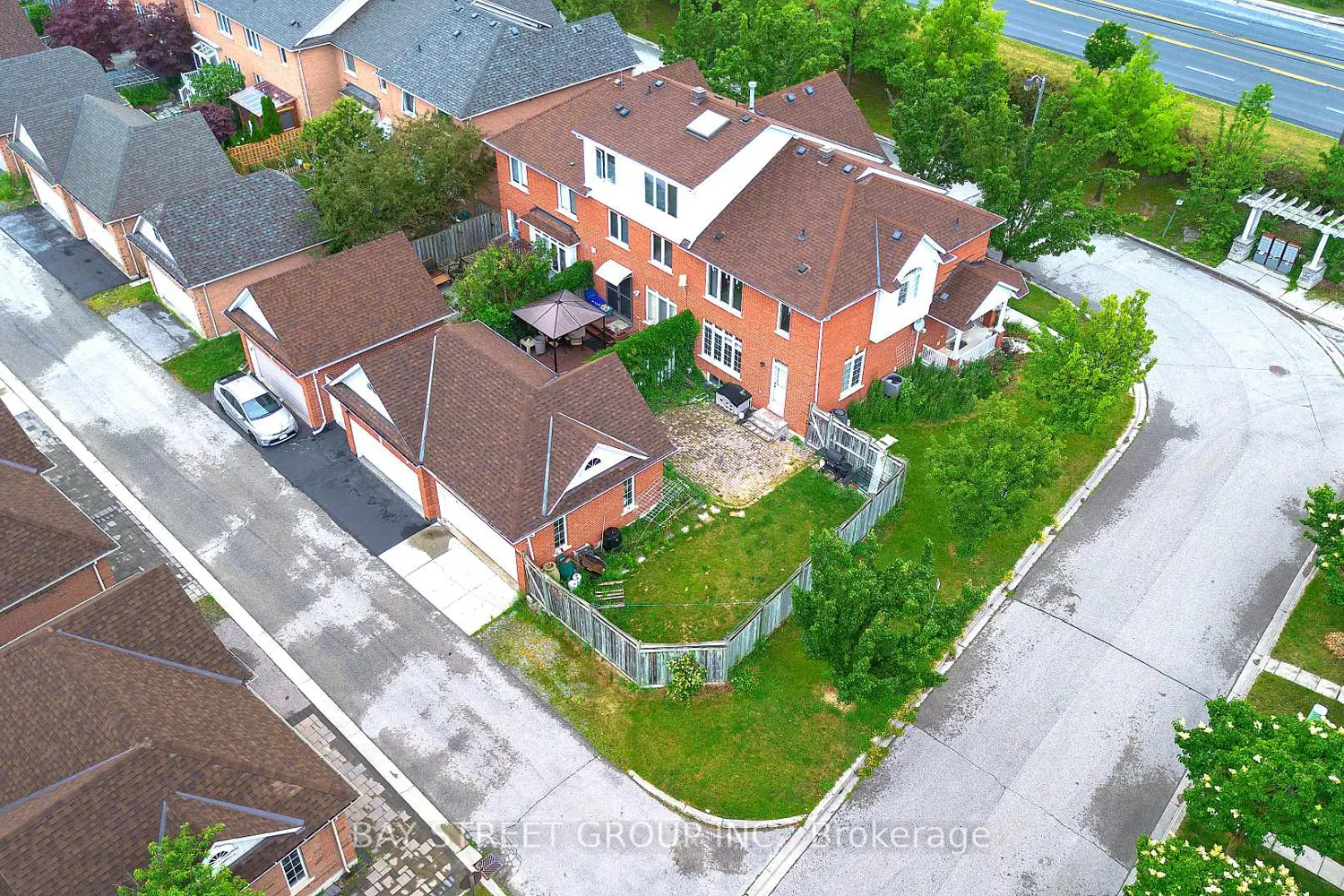 80 Irish Rose Drive photo 2