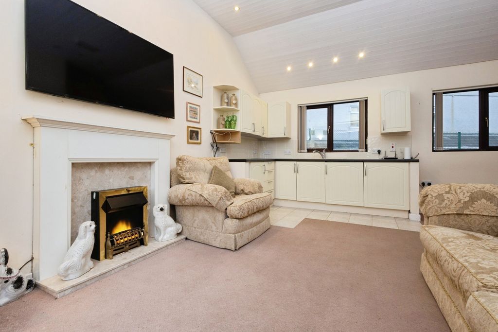 2 bed flat for saleStation Road, Caehopkin, Abercrave, Swansea SA9 photo 3