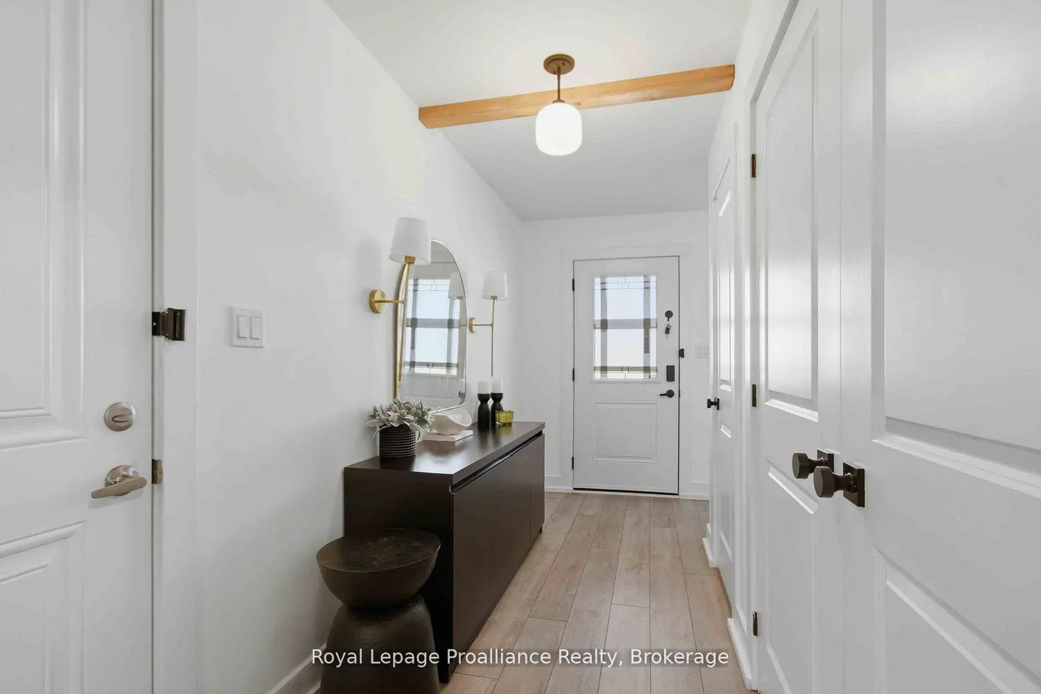 24 Buchanan Avenue photo 3