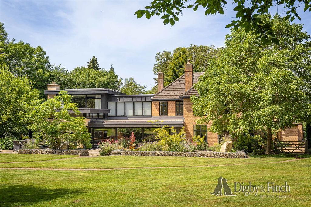 8 bed detached house for saleLondon Road, Stamford PE9
